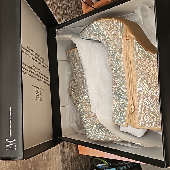 INC Rhinestones botties on cream base size 7.5 - Picture 9 of 9